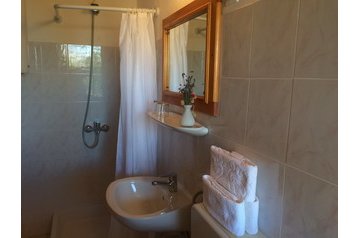 Croaţia Privát Starigrad Paklenica, Exteriorul